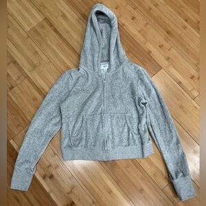 Brand: Aerie
Size: S
Cropped Grey Zip Up